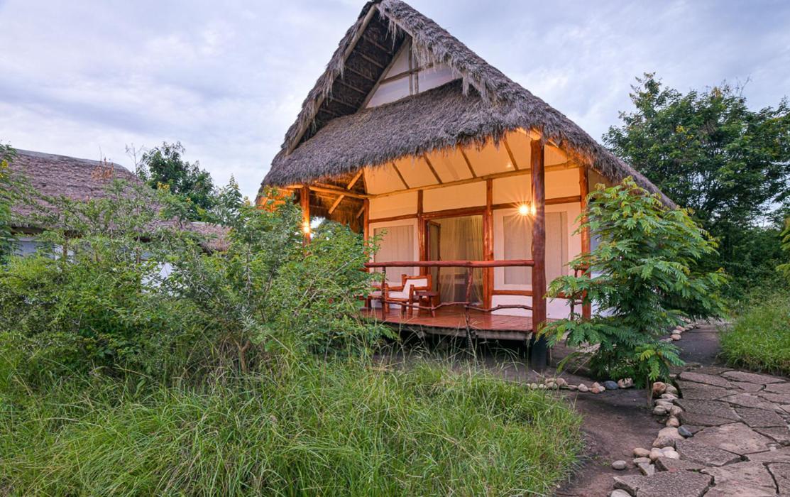 Kazinga Wilderness Safari Camp Hotel คาเซเซ ภายนอก รูปภาพ