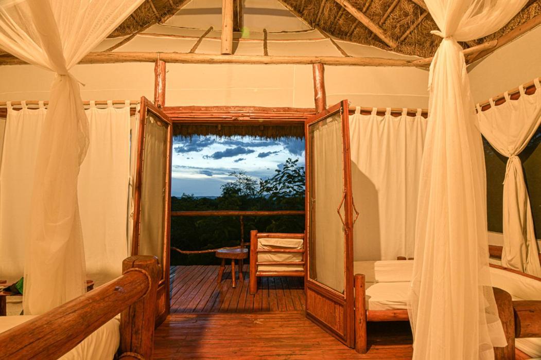 Kazinga Wilderness Safari Camp Hotel คาเซเซ ภายนอก รูปภาพ